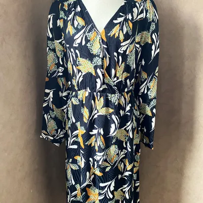 Robe See U Soon noire imprimé végétal T38  fluide satinée